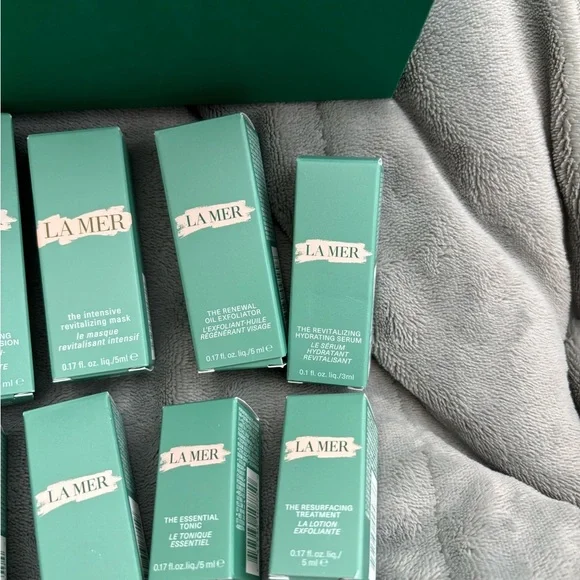 La Mer 11 Piece Set Plus Brand Box - Picture 3 of 4